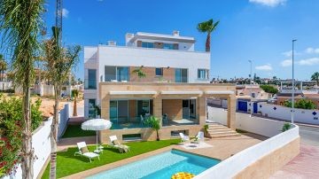 ¡Espectacular villa en la Costa Blanca!