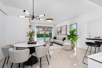 ¡Villa moderna en Los Alcázares! - S-Homes